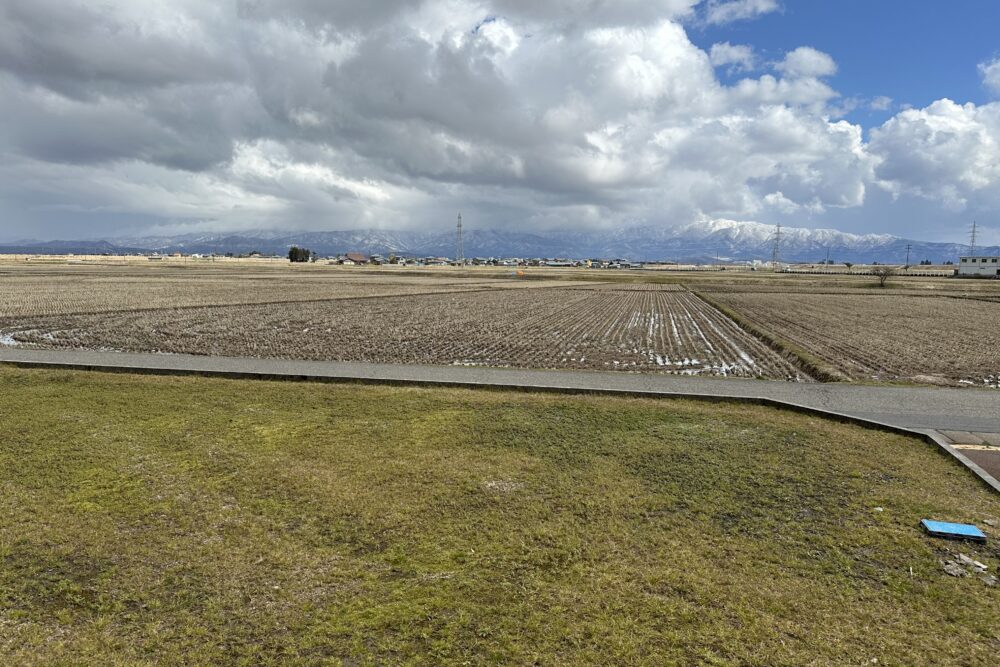 【売地】阿賀野市緑岡　角地(69.02坪）